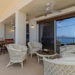 דירה Ionian Blue Luxury מרתופוליס